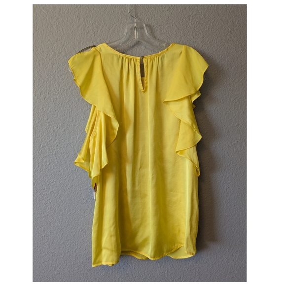 NWT Vince Camuto Bright Yellow Ruffled Sleeve Blouse Top Sz. L - Picture 3 of 9
